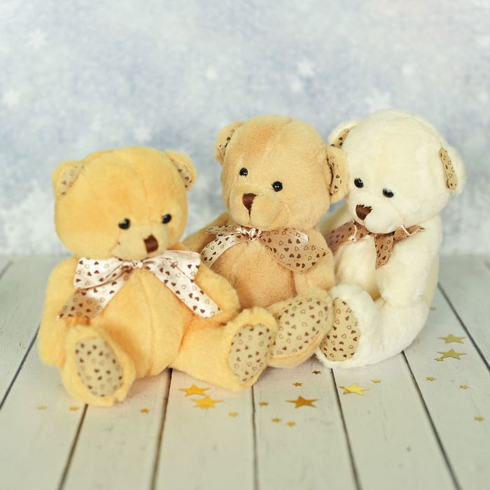 Мягкая игрушка "Мишка", лапки в мелкое сердечко, цвета МИКС