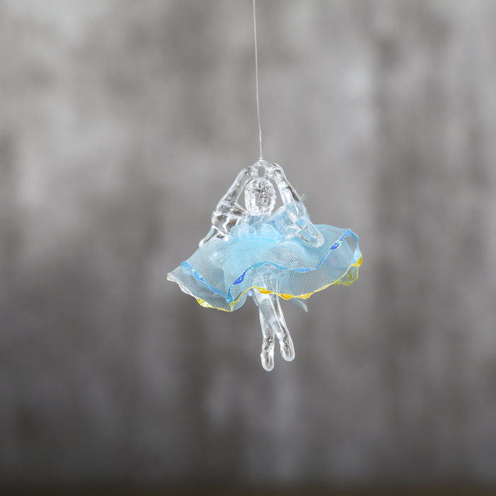 Музыка ветра пластик "Балерина" 4 трубочки + 11 фигурок МИКС h=75 см