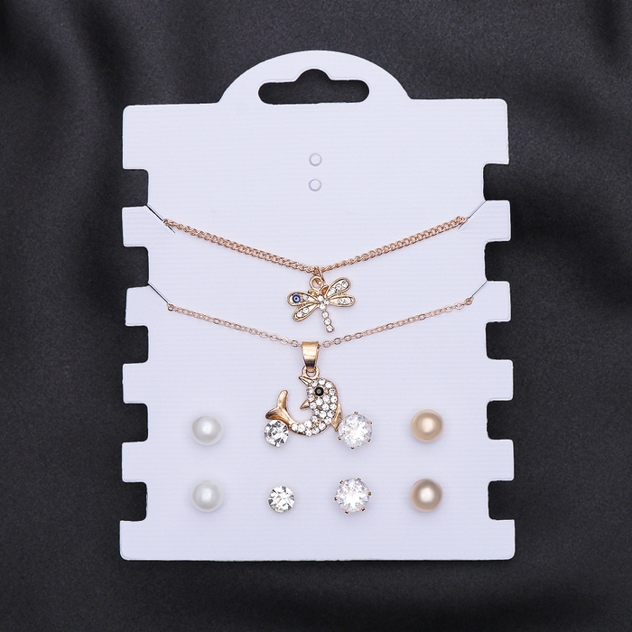 Гарнитур 6 предметов: 4 пары пуссет, кулон, браслет "Дельфин со стрекозой", цвет белый в золоте, 45см