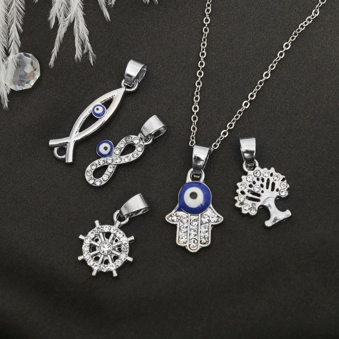 Кулон 5 сменных подвесок "Оберег", цвет бело-синий в серебре