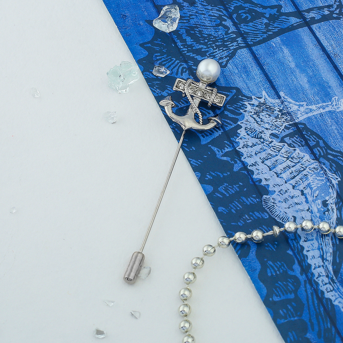 Булавка "Якорь", цвет белый в серебре