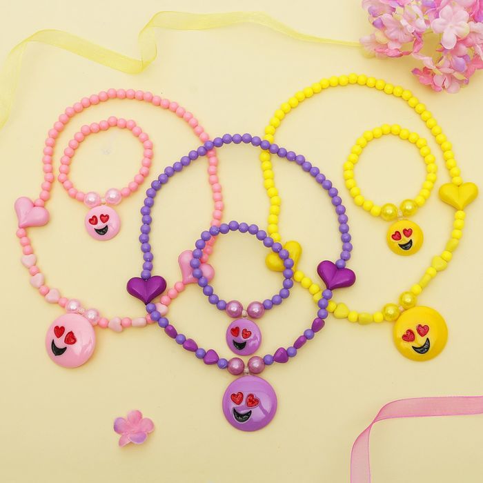 Набор детский "Выбражулька" 2 предмета: кулон, браслет, смайл влюбленный, цвет МИКС
