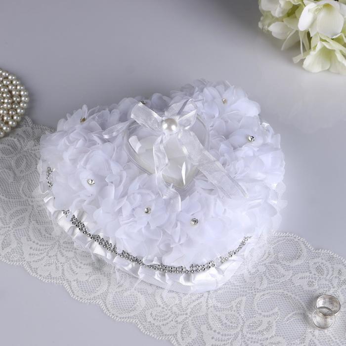 Подушечка для колец в виде сердца, белая 21*11*12см