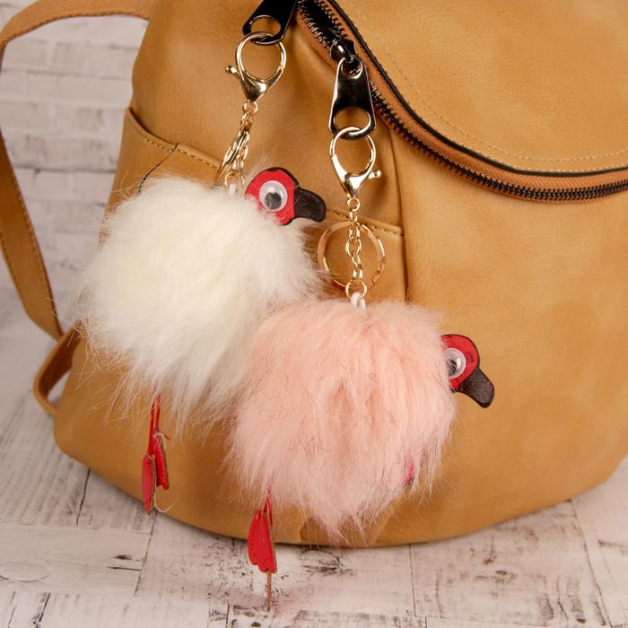 Пушистик на кольце "Фламинго" МИКС 9х9 см