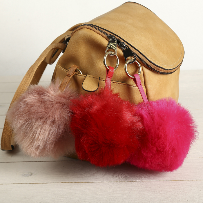 Пушистик на кольце "Шарик" МИКС 14х14 см