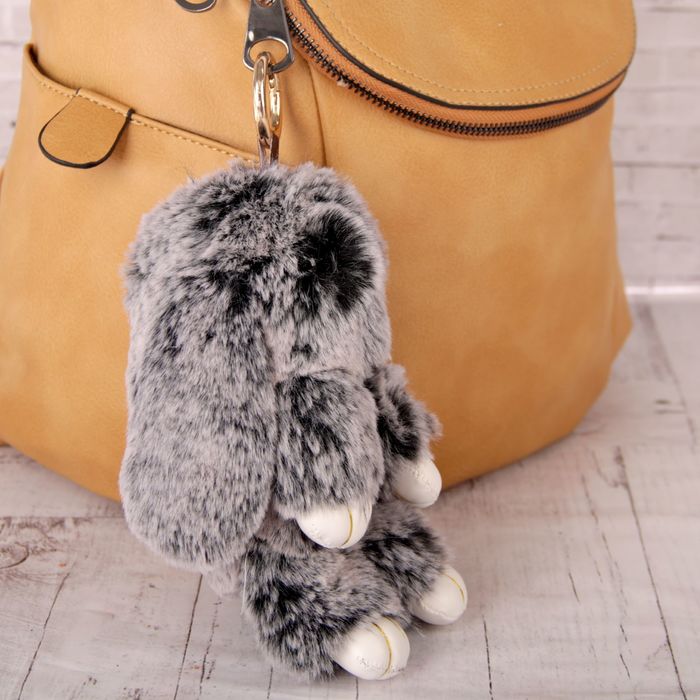 Подвеска на кольце "Крольчонок серо-чёрный" под шиншиллу 19 см