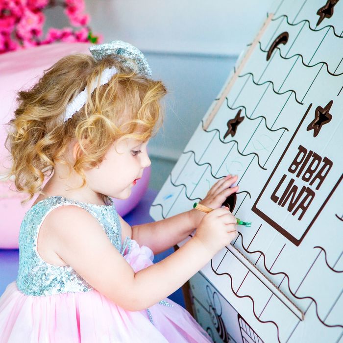 Домик из картона «Дом-раскраска»