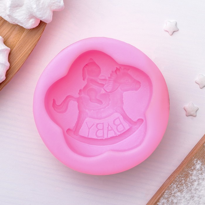 Молд 8,3х3,2 см "Малыш на коне"