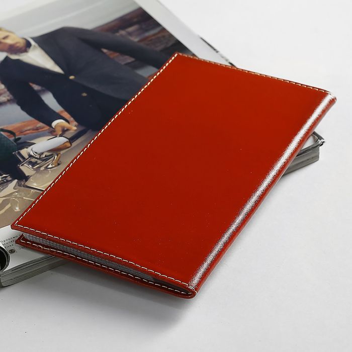 Визитница, 3 ряда, 72 карточки, анилин красный