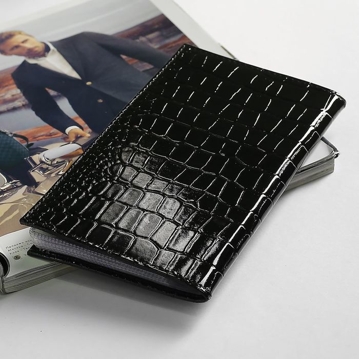 Визитница, 3 ряда, 72 карточки, крокодил чёрный