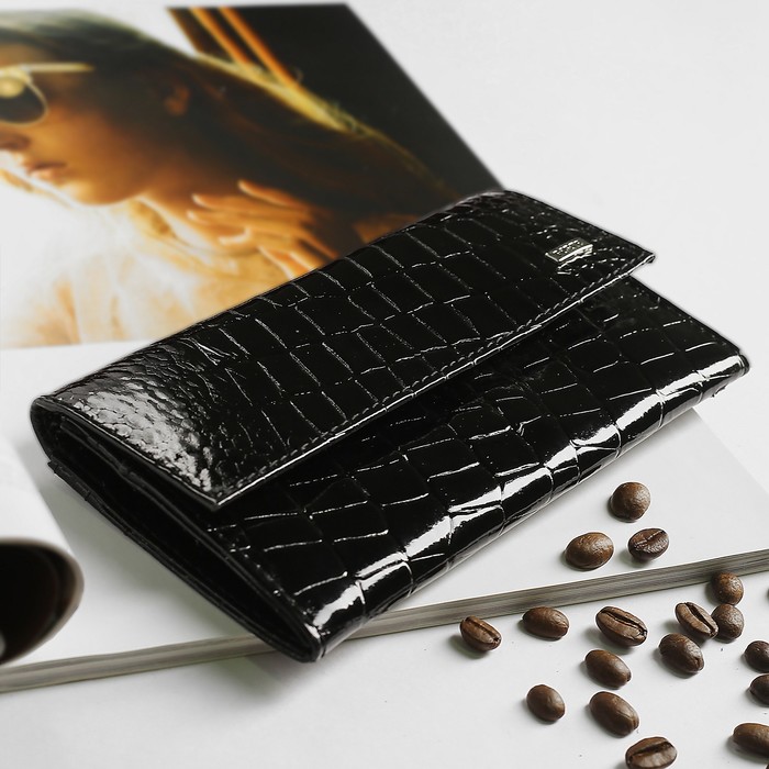 Кошелёк женский, 3 отдела, для карт, монет, крокодил, лак, цвет чёрный
