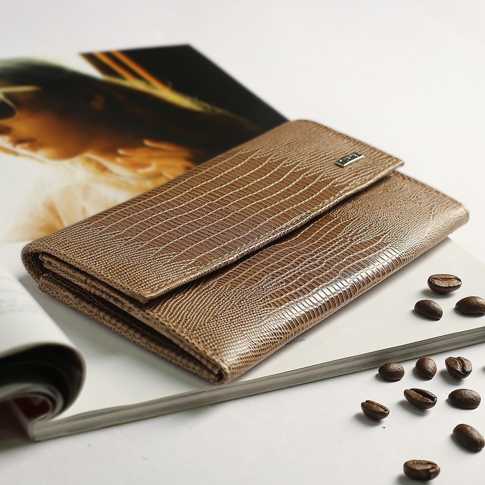 Кошелёк женский, 3 отдела, для карт, для монет, ящерица, цвет бежевый