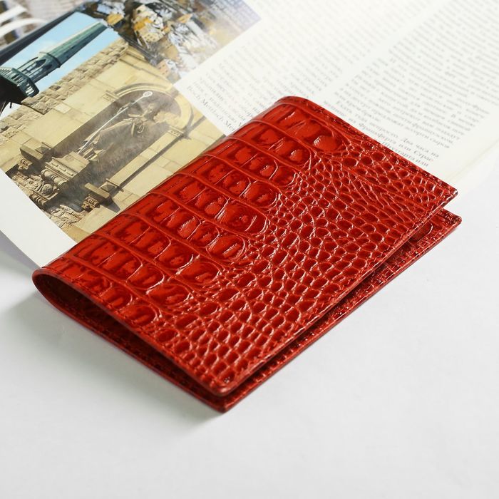 Обложка для паспорта, 5 карманов для карт, кайман, цвет красный