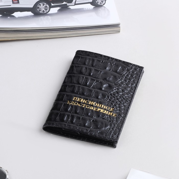 Обложка для пенсионного удостоверения, прозрачное окно, кайман, цвет чёрный