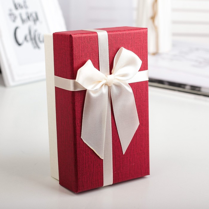 Коробка подарочная 9 х 15 х 6 см