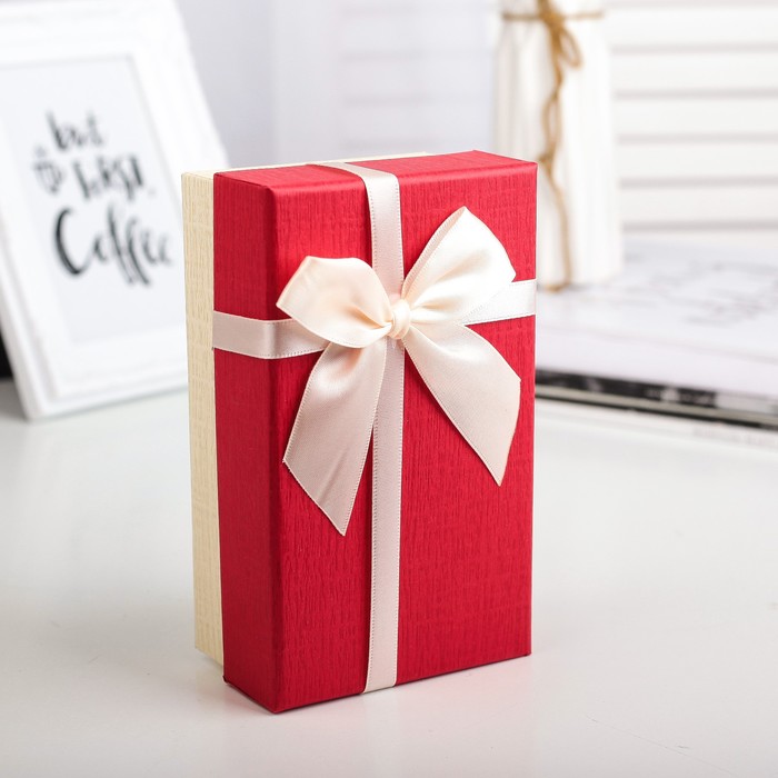 Коробка подарочная 9 х 15 х 6 см