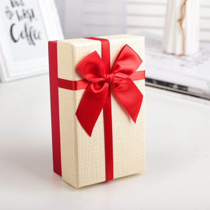 Коробка подарочная 9 х 15 х 6 см