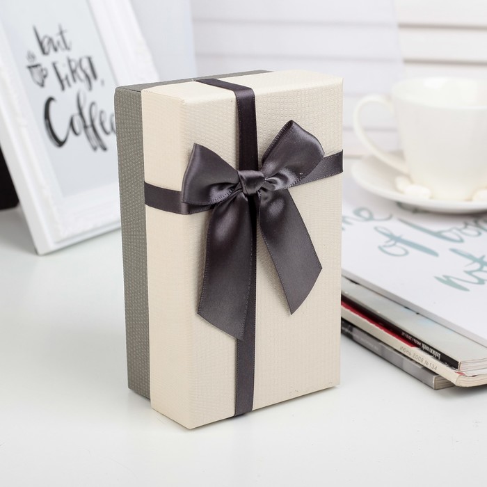 Коробка подарочная 9 х 15 х 6 см