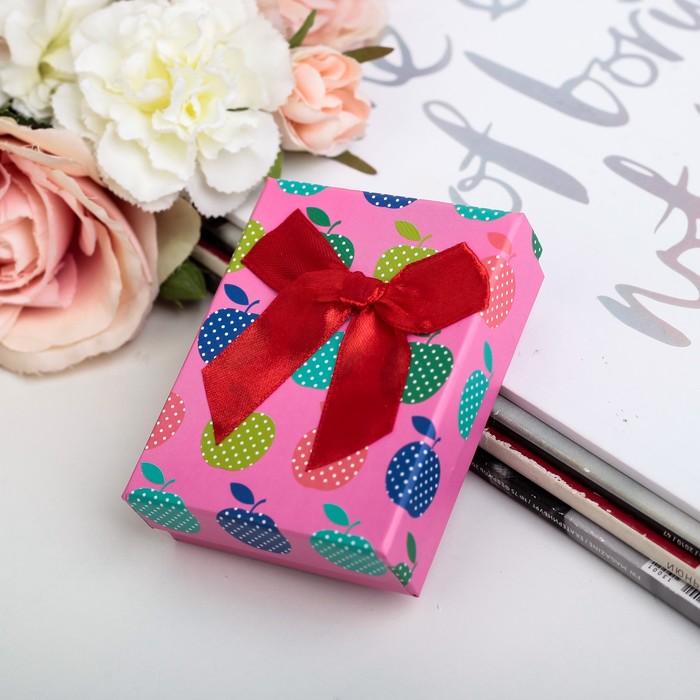 Коробка подарочная 7 х 9 х 2,5 см