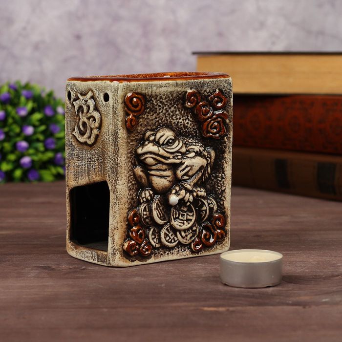 Аромалампа "Жаба на деньгах" шликерная, барельеф