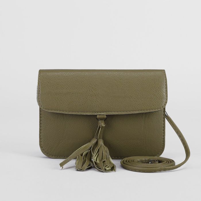 Клатч женский на клапане, 3 отдела, длинный ремень, цвет олива