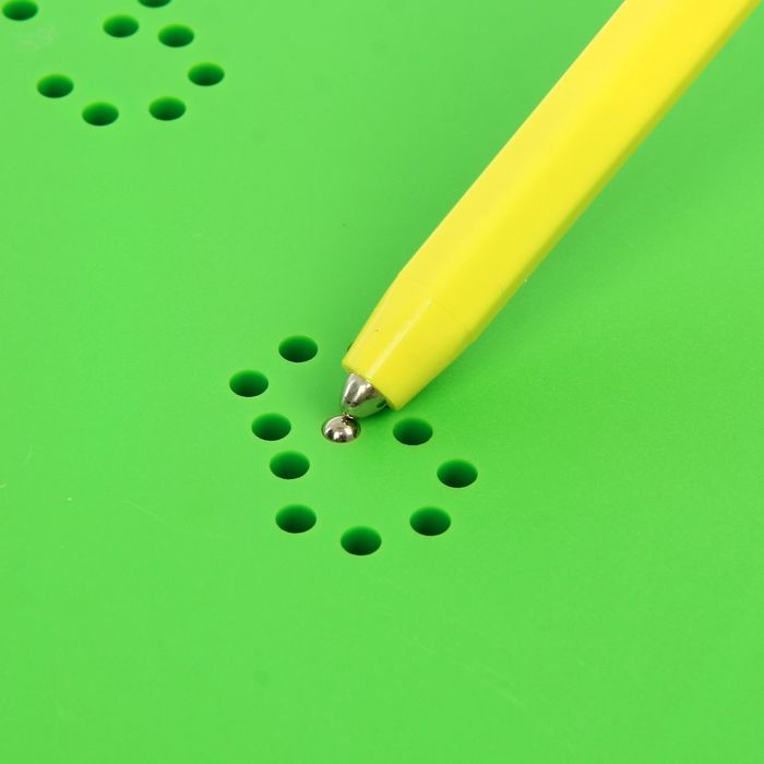 Планшет обучающий «Магнитная математика», 134 шарика