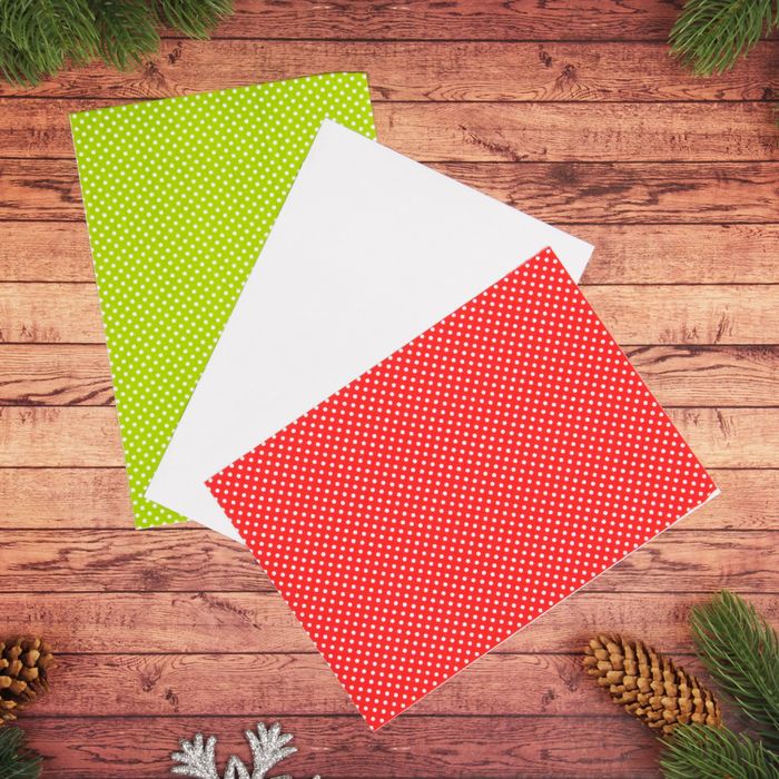 Аппликация самоклеящейся тканью "Собачка"+ 3 кусочка самоклеящейся ткани