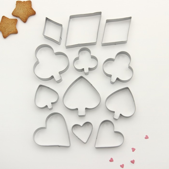 Набор форм для вырезания печенья 12 шт "Масть" 7х1,5 см