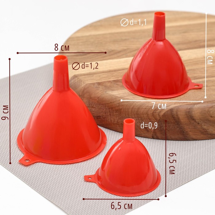 фото Набор воронок, 3 шт, 9×8 см, 8×7 см, 6,5×6,5 см, цвет микс