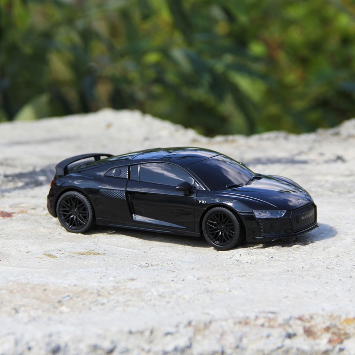 Машина радиоуправляемая "Audi R8", масштаб 1:24, работает от батареек, свет, МИКС, mz