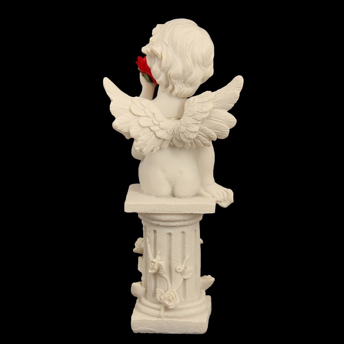 Сувенир полистоун "Ангелочек на пьедестале с красной розой" МИКС 13,5х6х6 см