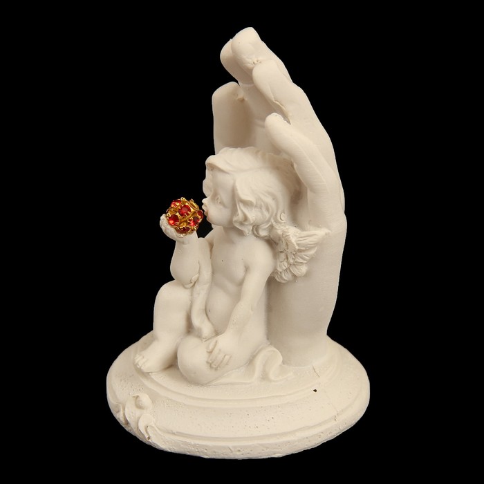 Сувенир полистоун "Ангелочек у ладони с красным шариком" стразы МИКС 7,5х5х5 см