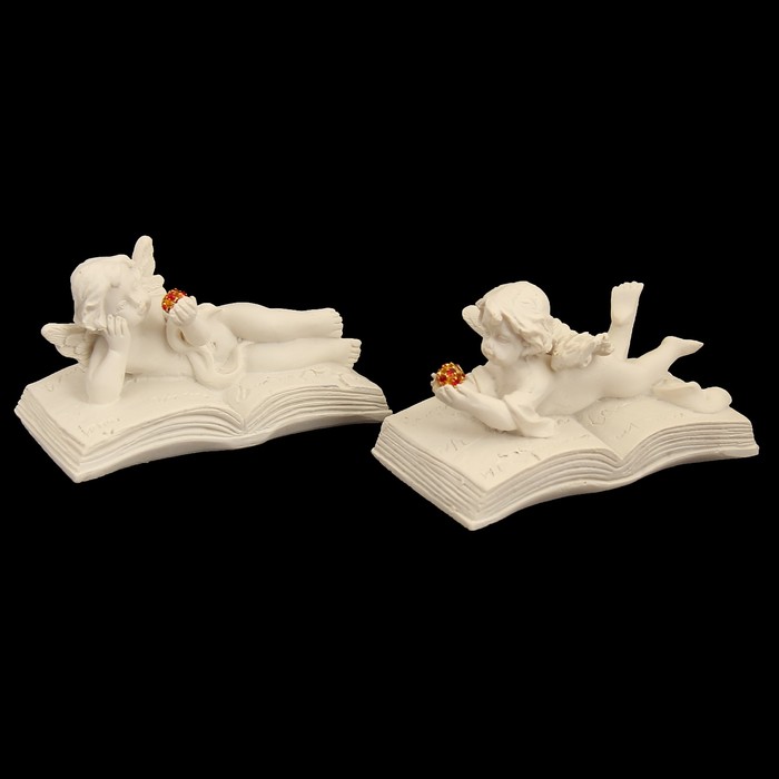 Сувенир полистоун "Ангелочек лежит на книге с красным шариком" стразы МИКС 4,5х8,5х4,4 см