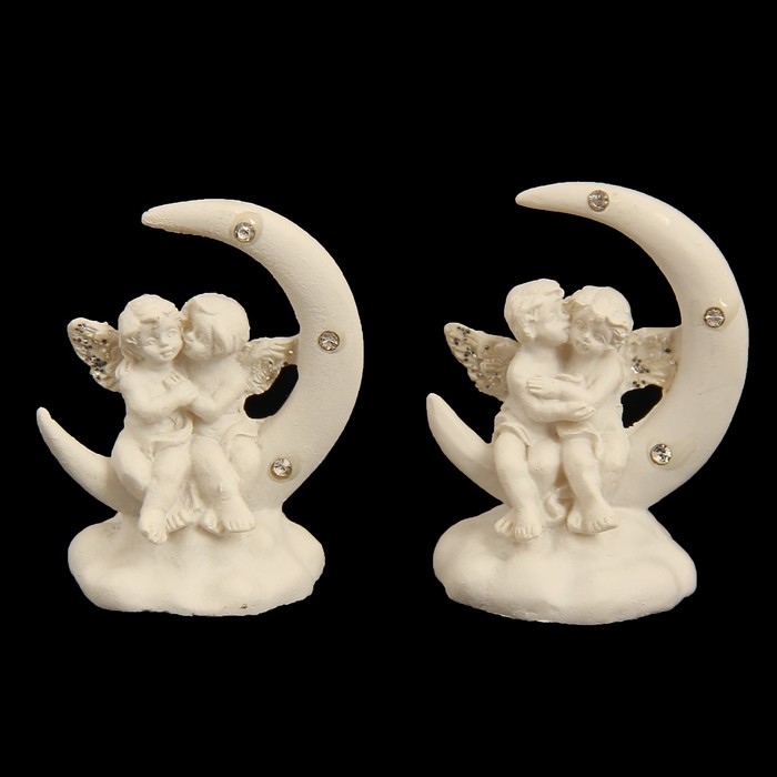 Сувенир полистоун "Ангелочки на месяце" стразы МИКС 4х3,2х2,5 см