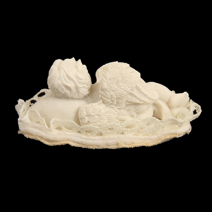 Сувенир полистоун "Спящий ангелочек на подушке" ажурная салфетка 3,5х7х3,5 см