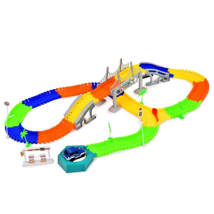 Гибкий трек «Большое путешествие», с машинкой, 209 деталей