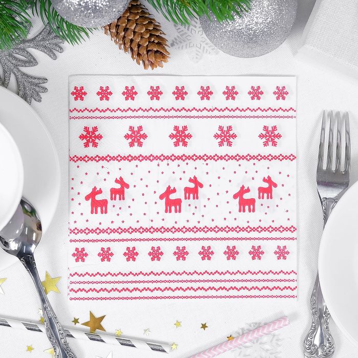 Салфетки бумажные "Снежинки" с оленями, (набор 20 шт), 33*33 см, цвет белый