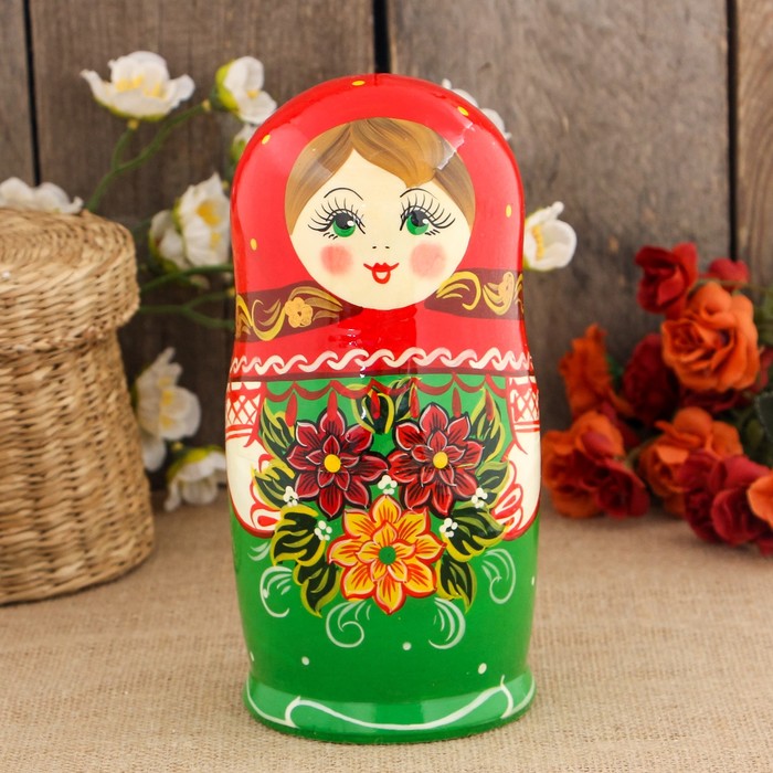 Матрёшка «Георгины», красный платок, 7 кукольная, 17 см