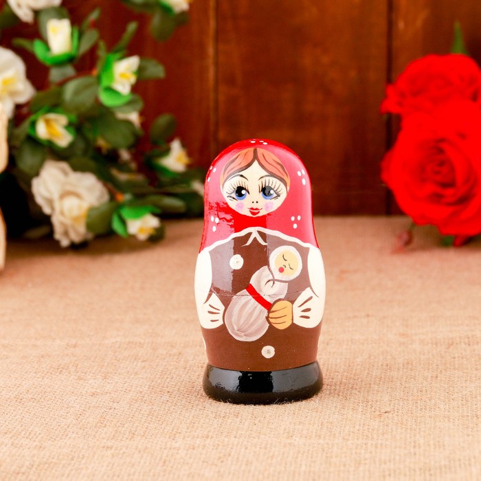 Матрёшка «Хозяюшка», красный платок, 5 кукольная, 11 см