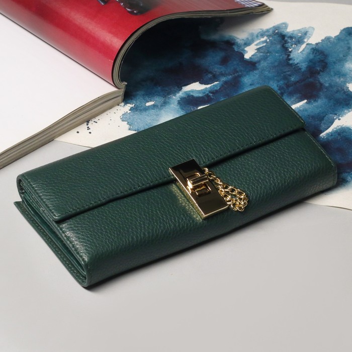 Кошелёк женский на клапане, 5 отделов, для карт, монет, наружный карман, цвет тёмно-зелёный