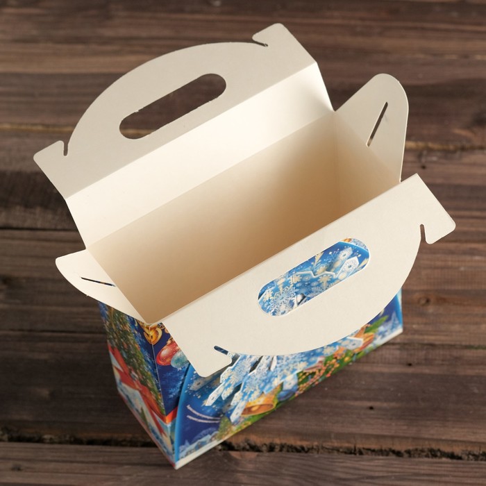 Подарочная коробка "Встреча", снежинка большая, 20,7 х 8 х 20 см