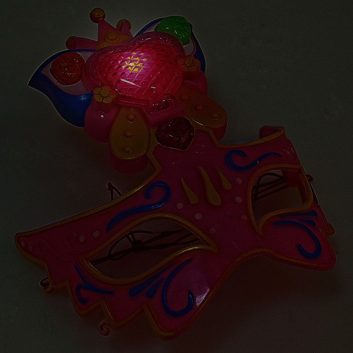 Маска, сверху бабочка световая, цвета микс