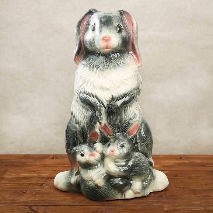 Садовая фигура "Семья зайцев" серая