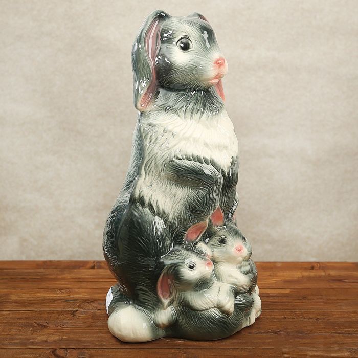 Садовая фигура "Семья зайцев" серая