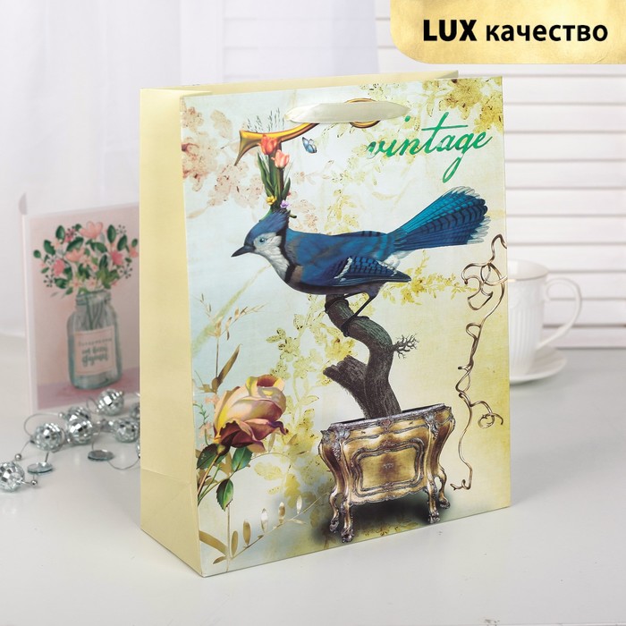 Пакет подарочный "Птичка", люкс, 26 х 10 х 32 см
