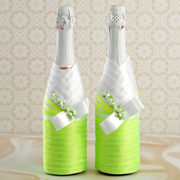Украшение для шампанского салатово-белое
