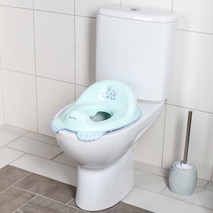 Детская накладка на унитаз «Кролики» антискользящая, цвет зелёный