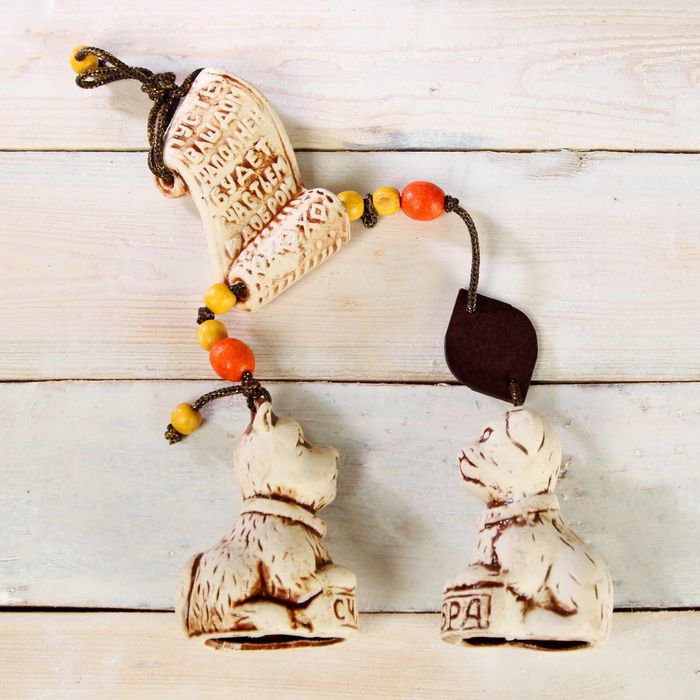 Оберег "Свиток с собаками"