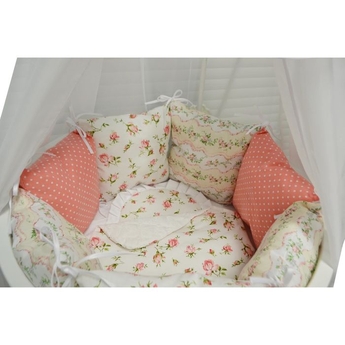 Комплект в круглую кроватку «Нежность», 22 предмета