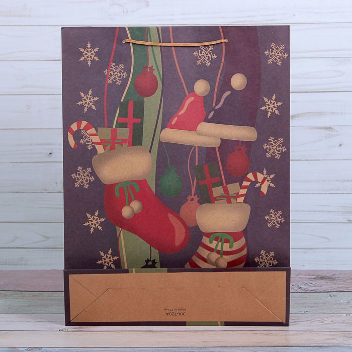 Пакет крафт "Новогодние подарки", 31,5 х 9,5 х 41,5 см